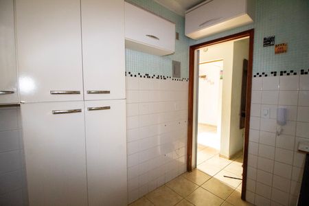 Cozinha  de apartamento à venda com 2 quartos, 50m² em Madre Gertrudes, Belo Horizonte