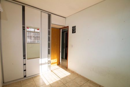 Quarto 01  de apartamento à venda com 2 quartos, 50m² em Madre Gertrudes, Belo Horizonte