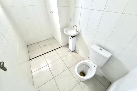 Apartamento para alugar com 50m², 2 quartos e 1 vaga Apartamento para alugar com 50m², 2 quartos e 1 vagaBanheiro social