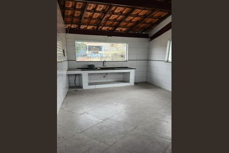 Casa à venda com 250m², 3 quartos e 2 vagas
