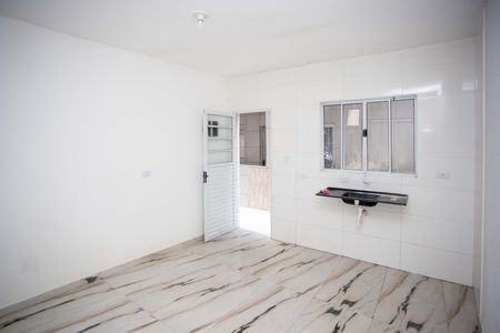 Cozinha de apartamento para alugar com 1 quarto, 34m² em Cidade Júlia, São Paulo