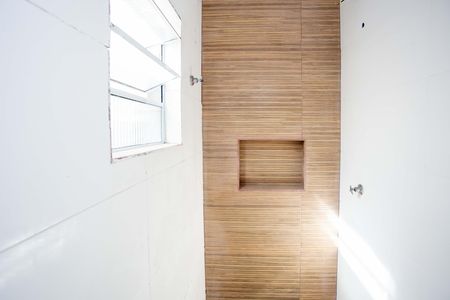 Banheiro de apartamento para alugar com 1 quarto, 34m² em Cidade Júlia, São Paulo