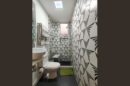 Apartamento para alugar com 84m², 2 quartos e sem vaga Apartamento para alugar com 84m², 2 quartos e sem vagaBanheiro da Suíte