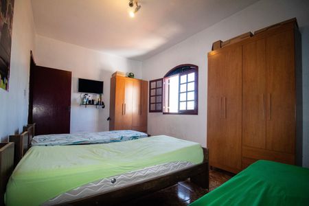 Apartamento para alugar com 200m², 3 quartos e 1 vaga Apartamento para alugar com 200m², 3 quartos e 1 vagaQuarto 02