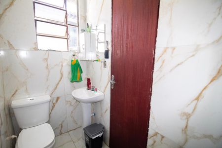 Apartamento para alugar com 200m², 3 quartos e 1 vaga Apartamento para alugar com 200m², 3 quartos e 1 vagaBanheiro Social