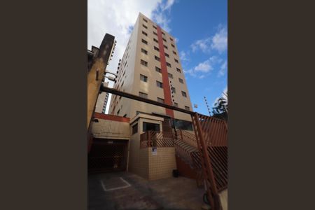 Apartamento para alugar com 65m², 2 quartos e 1 vagaFachada