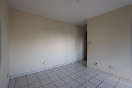 Sala de apartamento para alugar com 2 quartos, 65m² em Vila Antonieta, São Paulo