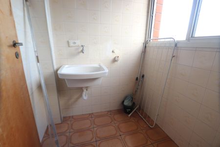 Lavanderia de apartamento para alugar com 2 quartos, 65m² em Vila Antonieta, São Paulo