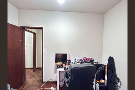 Casa à venda com 244m², 4 quartos e 4 vagas