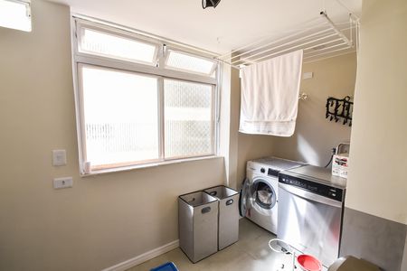 Apartamento à venda com 90m², 3 quartos e 1 vaga Apartamento à venda com 90m², 3 quartos e 1 vagaÁrea de serviço