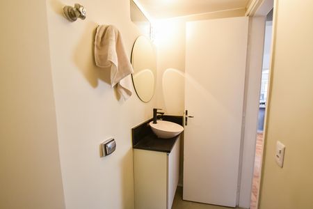 Apartamento à venda com 90m², 3 quartos e 1 vaga Apartamento à venda com 90m², 3 quartos e 1 vagaBanheiro social