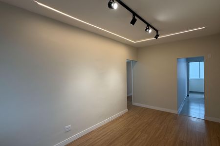 Apartamento para alugar com 89m², 3 quartos e 1 vaga Apartamento para alugar com 89m², 3 quartos e 1 vagaSala
