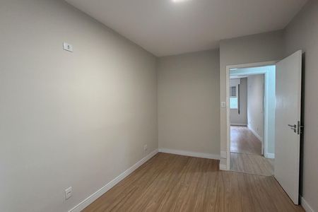 Suite de apartamento para alugar com 3 quartos, 89m² em Ponta da Praia, Santos