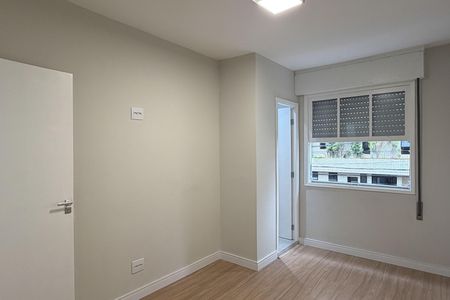 Suite de apartamento para alugar com 3 quartos, 89m² em Ponta da Praia, Santos