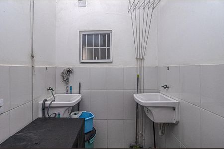 lavanderia_6 de apartamento para alugar com 1 quarto, 25m² em Bosque da Saúde, São Paulo