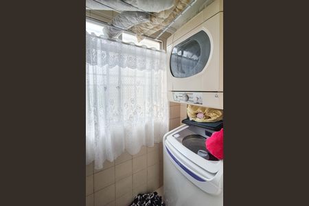 Apartamento à venda com 56m², 2 quartos e 1 vaga Apartamento à venda com 56m², 2 quartos e 1 vagaCozinha e Área de Serviço