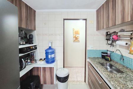 Apartamento à venda com 56m², 2 quartos e 1 vaga Apartamento à venda com 56m², 2 quartos e 1 vagaCozinha e Área de Serviço