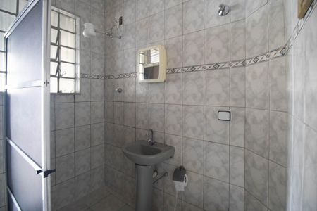 Casa para alugar com 60m², 2 quartos e sem vaga Casa para alugar com 60m², 2 quartos e sem vagaBanheiro