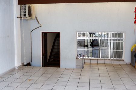 Garagem de casa para alugar com 2 quartos, 150m² em Presidente Altino, Osasco
