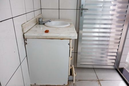 Casa para alugar com 150m², 2 quartos e 2 vagas Casa para alugar com 150m², 2 quartos e 2 vagasBanheiro 2