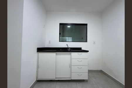 Studio para alugar com 40m², 1 quarto e sem vaga Studio para alugar com 40m², 1 quarto e sem vagaCozinha