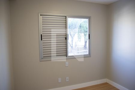 Apartamento à venda com 71m², 3 quartos e 1 vaga Apartamento à venda com 71m², 3 quartos e 1 vagaQuarto 02