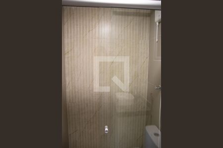 Banheiro da Suíte de apartamento à venda com 3 quartos, 71m² em Vila Jaragua, Goiânia