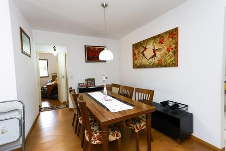 Apartamento à venda com 110m², 3 quartos e 1 vaga Apartamento à venda com 110m², 3 quartos e 1 vagasala