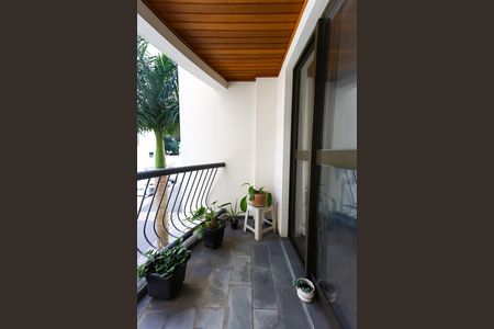 Apartamento à venda com 110m², 3 quartos e 1 vaga Apartamento à venda com 110m², 3 quartos e 1 vagasacada