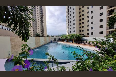 Apartamento à venda com 110m², 3 quartos e 1 vaga Apartamento à venda com 110m², 3 quartos e 1 vagaÁrea comum - Piscina