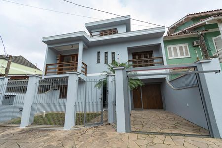 Casa para alugar com 417m², 5 quartos e 5 vagas