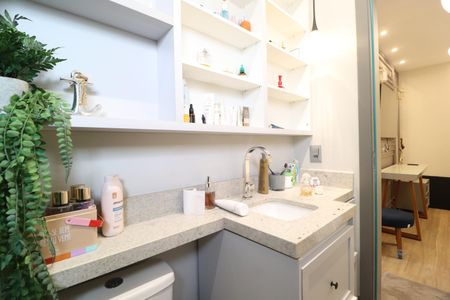 Apartamento para alugar com 96m², 3 quartos e 2 vagasBanheiro do Quarto 1