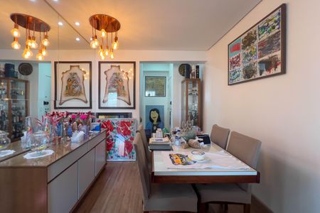 Apartamento à venda com 72m², 2 quartos e 2 vagas Apartamento à venda com 72m², 2 quartos e 2 vagasSala