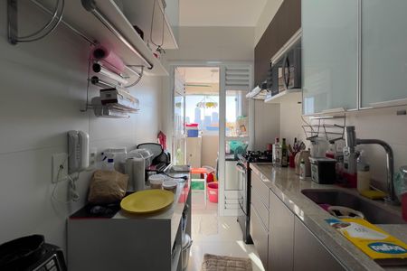 Apartamento à venda com 72m², 2 quartos e 2 vagas Apartamento à venda com 72m², 2 quartos e 2 vagasCozinha e área de serviço