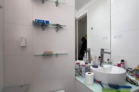 Apartamento à venda com 72m², 2 quartos e 2 vagas Apartamento à venda com 72m², 2 quartos e 2 vagasBanheiro do quarto 1