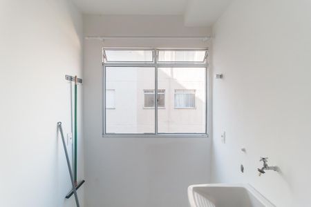 Área de Serviço de apartamento para alugar com 2 quartos, 60m² em Vila Nova Aparecida, Mogi das Cruzes