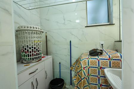 Apartamento à venda com 80m², 3 quartos e 1 vagaÁrea de Serviço