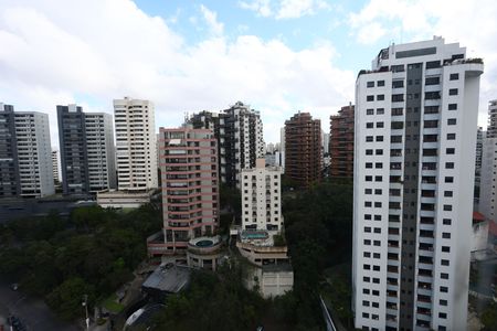 Apartamento à venda com 142m², 3 quartos e 4 vagas Apartamento à venda com 142m², 3 quartos e 4 vagasCozinha vista
