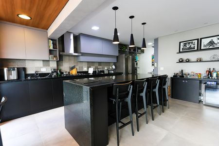 Apartamento à venda com 142m², 3 quartos e 4 vagas Apartamento à venda com 142m², 3 quartos e 4 vagasCozinha