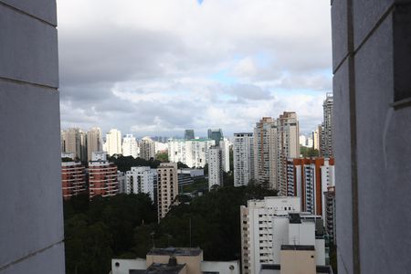 Apartamento à venda com 142m², 3 quartos e 4 vagas Apartamento à venda com 142m², 3 quartos e 4 vagassuite 1 vista