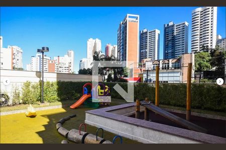 Apartamento à venda com 142m², 3 quartos e 4 vagas Apartamento à venda com 142m², 3 quartos e 4 vagasÁrea comum - Playground