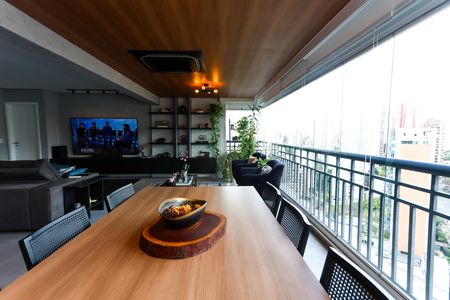 Apartamento à venda com 142m², 3 quartos e 4 vagas Apartamento à venda com 142m², 3 quartos e 4 vagassala