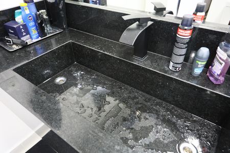 Apartamento à venda com 142m², 3 quartos e 4 vagas Apartamento à venda com 142m², 3 quartos e 4 vagasBanheiro da Suíte 3