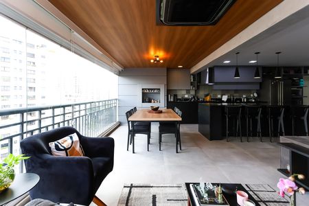 Apartamento à venda com 142m², 3 quartos e 4 vagas Apartamento à venda com 142m², 3 quartos e 4 vagassala