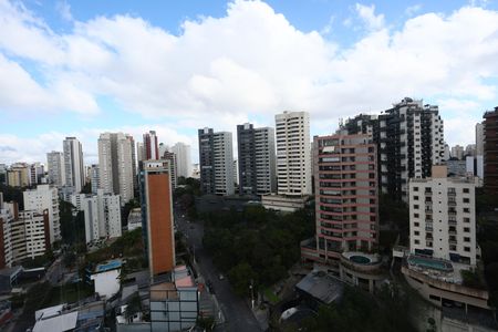 Apartamento à venda com 142m², 3 quartos e 4 vagas Apartamento à venda com 142m², 3 quartos e 4 vagasCozinha vista