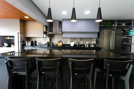 Apartamento à venda com 142m², 3 quartos e 4 vagas Apartamento à venda com 142m², 3 quartos e 4 vagasCozinha
