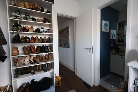 Apartamento à venda com 142m², 3 quartos e 4 vagas Apartamento à venda com 142m², 3 quartos e 4 vagassuite 2