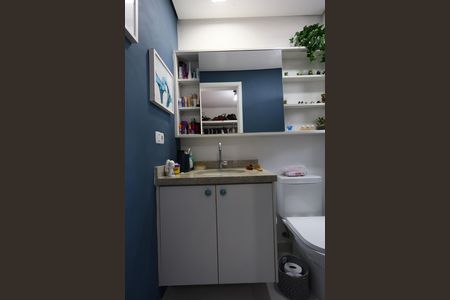 Apartamento à venda com 142m², 3 quartos e 4 vagas Apartamento à venda com 142m², 3 quartos e 4 vagasBanheiro da Suíte 2