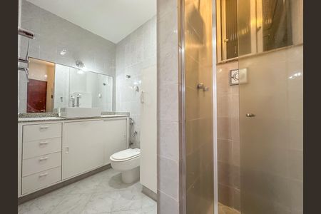 Apartamento para alugar com 68m², 2 quartos e 1 vaga