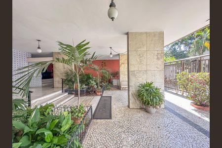 Apartamento para alugar com 68m², 2 quartos e 1 vaga